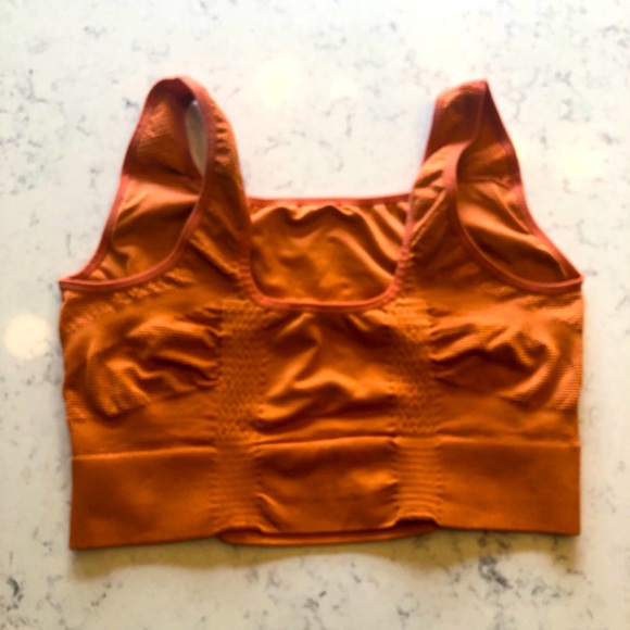 PrettyLittleThing Orange Workout Bra Top - Picture 6 of 6